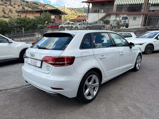 AUDI A3 SPB 1.6 TDI 116CV Sport - Foto 5