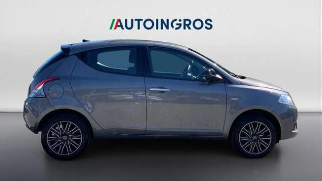 Lancia Ypsilon 1.0 FireFly Hybrid Silver - Foto 6