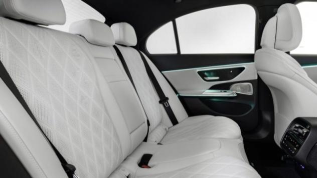 MERCEDES-BENZ E 300 e hybrid EQ 4Matic AMG Line Premium Plus rif. 23255665