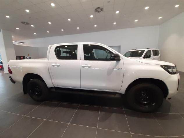Toyota Hilux 2.8 D-4D 4WD 4 porte Double Cab Comfort - Foto 10