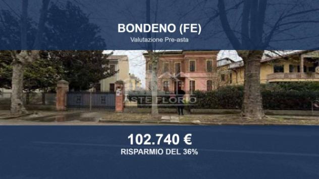 Immobile in asta di 396 m² con più di 5 locali e box auto in vendita a Bondeno