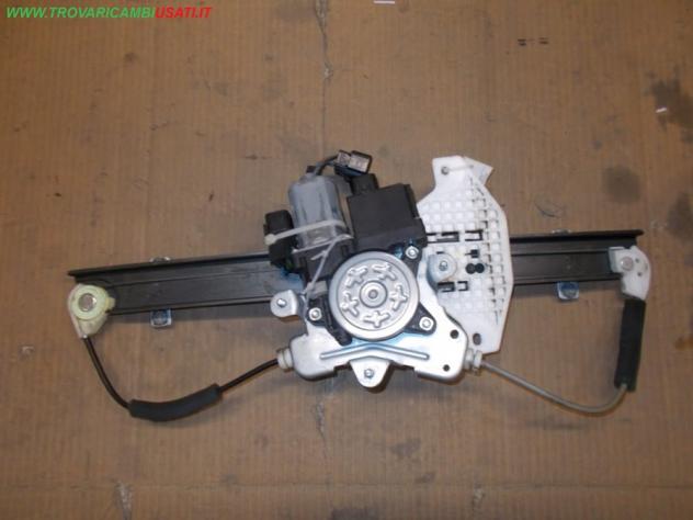 ALZACRISTALLO ELETTR. PORTA ANT.D. 6 FILI CHEVROLET CAPTIVA (C100)  Carrozzeria  Lamierati esterni  Porte  Alzacristallo por CHEVROLET - CAPTIVA - 01-
