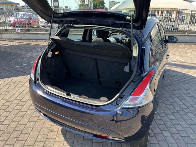 Lancia Ypsilon 1.0 70cv Firefly Hybrid S&S Gold - Foto 5