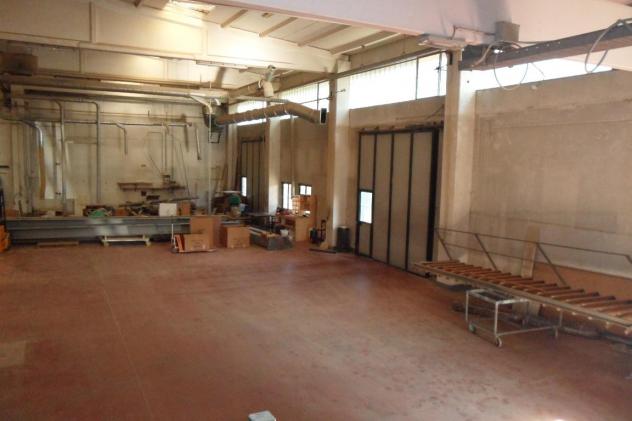 Biassono, capannone 750mq con area esterna. - Foto 13