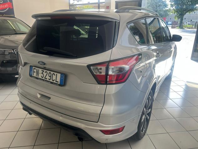Ford Kuga 1.5 TDCI 120 CV S&S 2WD ST-Line - Foto 4