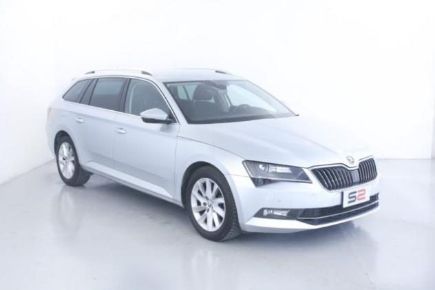SKODA Superb 2.0 TDI 190 CV SCR DSG 4x4 Wagon Executive rif. 20708093 - Foto 3