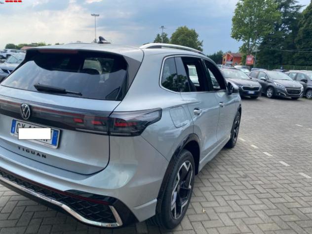 VOLKSWAGEN Tiguan 2.0 TDI 150 CV DSG R-Line rif. 24077805 - Foto 6
