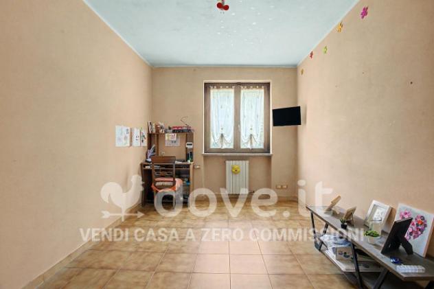 Appartamento di 90 m² con 3 locali e box auto in vendita a Caravate - Foto 13