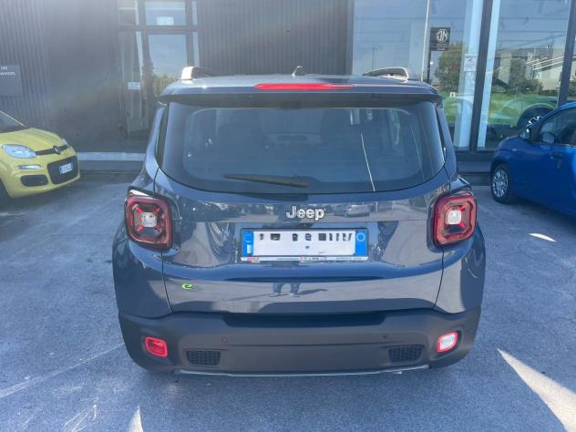 Jeep Renegade e-Hybrid 1.5 T4 MHEV 130cv Altitude DDCT - Foto 3