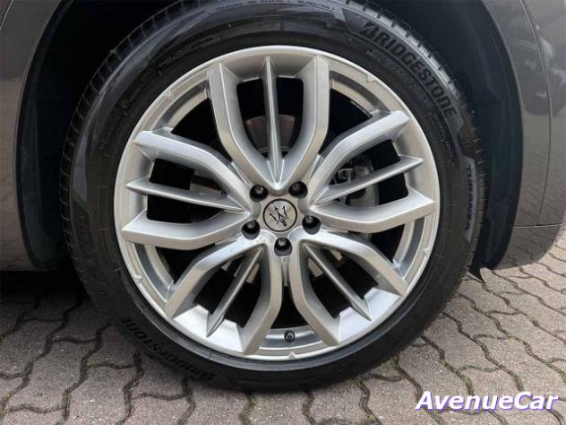 MASERATI Levante MHEV GT TETTO APRIBILE CERCHI 20'' IVA ESPOSTA rif. 23501125 - Foto 9