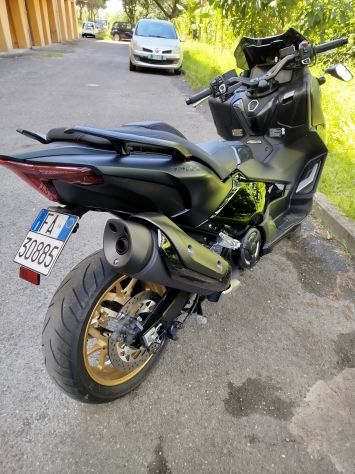 Vendo tmax tech max giugno 2022