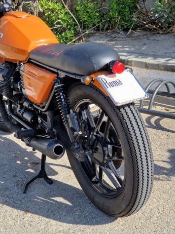 Moto Guzzi V35 cafe racer iscritta ASI - Foto 5