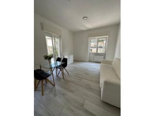 Appartamento di 53 m² con 2 locali e box auto in affitto a Brescia