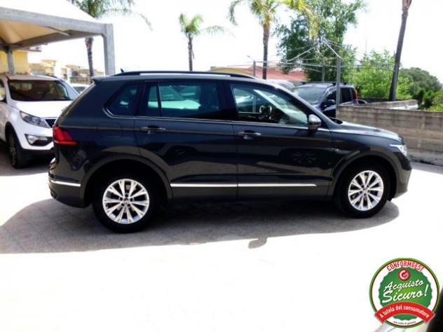 VOLKSWAGEN Tiguan 2.0 TDI 150 CV SCR DSG Life rif. 23807614 - Foto 8