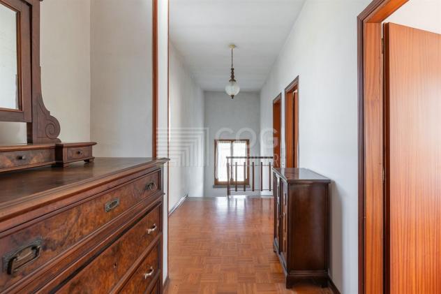 GRANDE PROPRIETÀ INDIPENDENTE CON AMPIO LOTTO ESTERNO - Foto 7