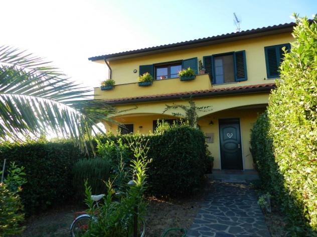APPARTAMENTO INDIPENDENTE di 4 vani e di 70 mq (SANTA LUCE - Pomaia) rif. R0750