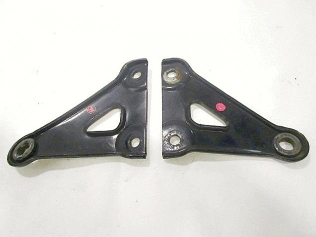 COPPIA STAFFE SUPPORTO MOTORE HONDA GOLD WING GL 1100 1980 - 1983 50351-463-000 50352-463-000 ENGINE BRACKET - Foto 2
