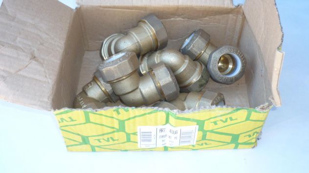 Lotto di raccordi e collari per tubo da 32 mm - Foto 4