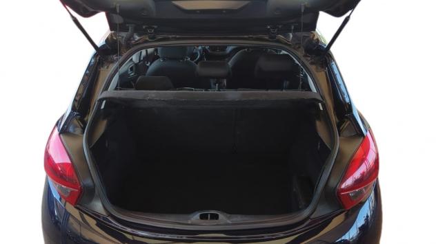 Peugeot 208 208 5p 1.2 puretech Active gpl 82cv - Foto 8