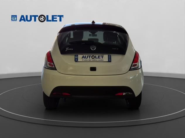 Lancia Ypsilon 1.0 FireFly 5 porte S&S Hybrid Silver Plus - Foto 6