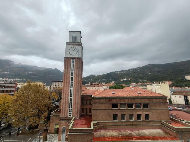 Locale comm.le/Fondo in affitto a Massa 160 mq Rif: 1316494