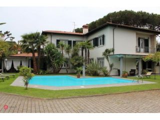 Villa di 500mq a Forte dei Marmi