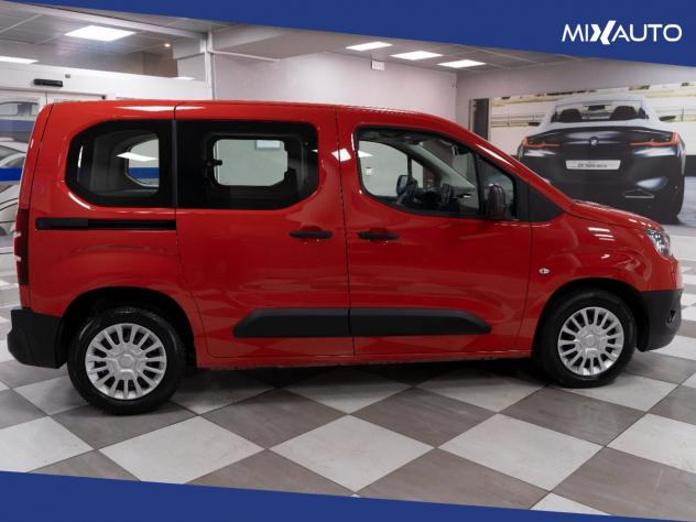 Toyota Proace City Verso 1.5D COMBI GX PLUS L1 130CV - Foto 6