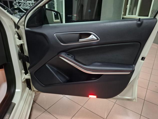 Mercedes-benz A 180 d Premium euro 6 - Foto 9
