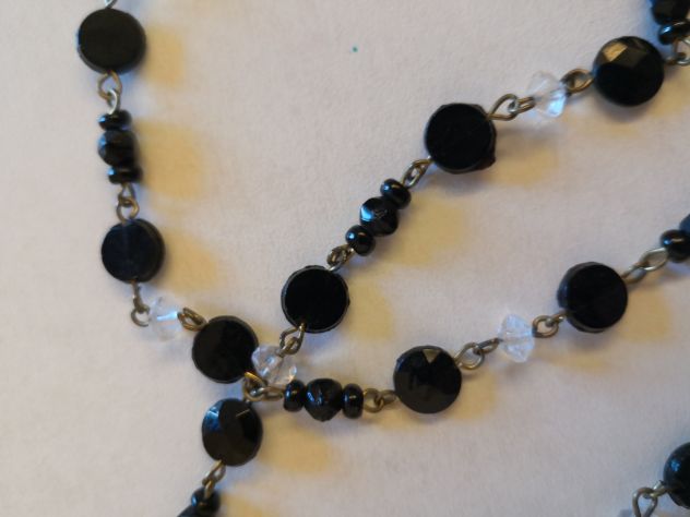 Collana inserti neri, trasparenti, bigiotteria, lungh. m. 2, fermaglio metallo - Foto 2