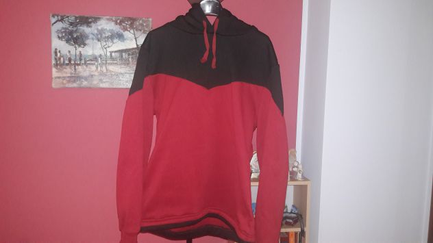 Felpa sottile rossa e nera con cappuccio Tg M - NUOVA - Foto 3