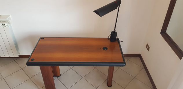 Scrivania+ lampada incorporata - Foto 2