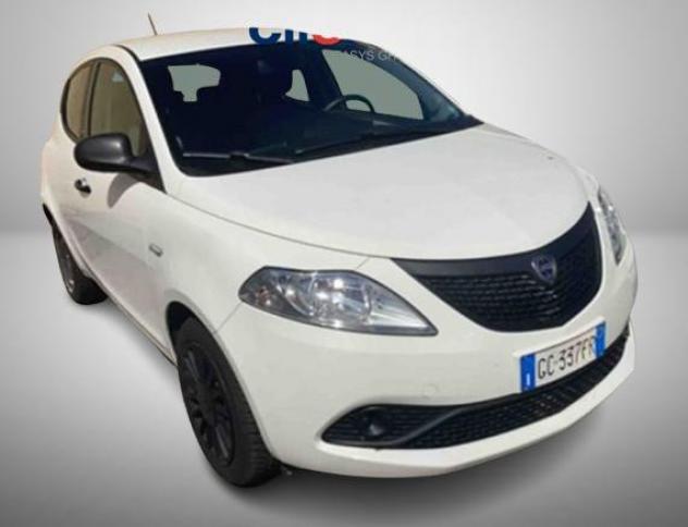 Lancia Ypsilon 1.0 70cv Firefly Hybrid S&S Silver