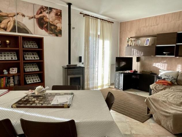 BL/gl139 - APPARTAMENTO INDIPENDENTE DI 3 LOCALI + DOPPI SERVIZI + SOLAIO MANSARDABILE + BOX - Foto 9
