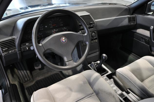 Alfa Romeo 164 2.0i Twin Spark ASI - Foto 10