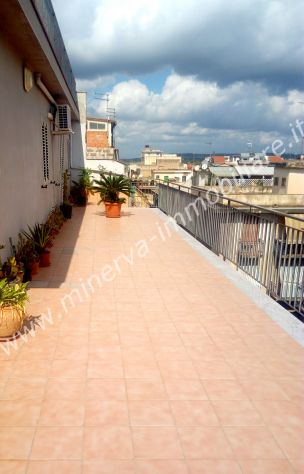 Panoramico attico di quattro vani con terrazza in vendita a Lentini - Foto 6