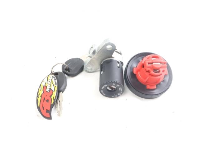FANTIC MOTOR XEF 125 4T PERFORMANCE 05341005 KIT CHIAVI BLOCCHETTO TAPPO SERBATOIO 23 - 24 KEYS LOCKS KIT BLOCCHETTO ACCENSIONE NON COMPLETO