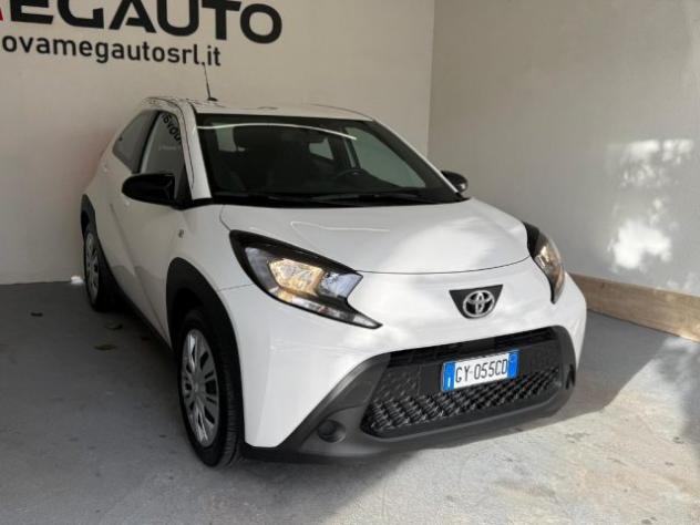 TOYOTA Aygo X 1.0 VVT-i 72 CV 5 porte Active rif. 23313486 - Foto 2