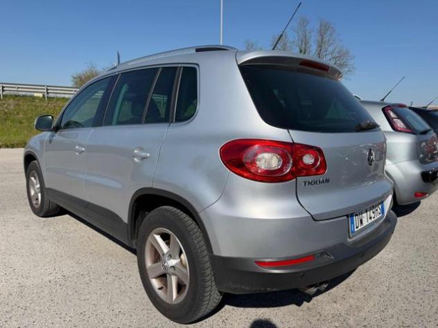 VOLKSWAGEN Tiguan 2.0 16V TDI DPF Trend & Fun (18°) rif. 24000183 - Foto 4