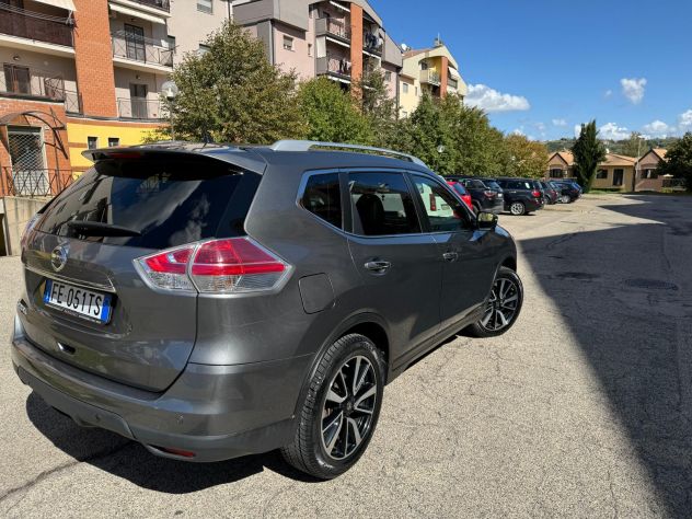 vendo nissan Xtrail 1600 cv - Foto 8