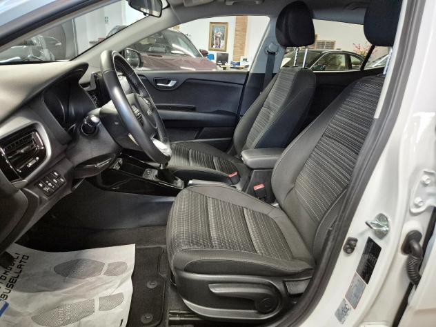 Kia Stonic 1.0 T-GDi *TAGLIANDI KIA* Style - Foto 6