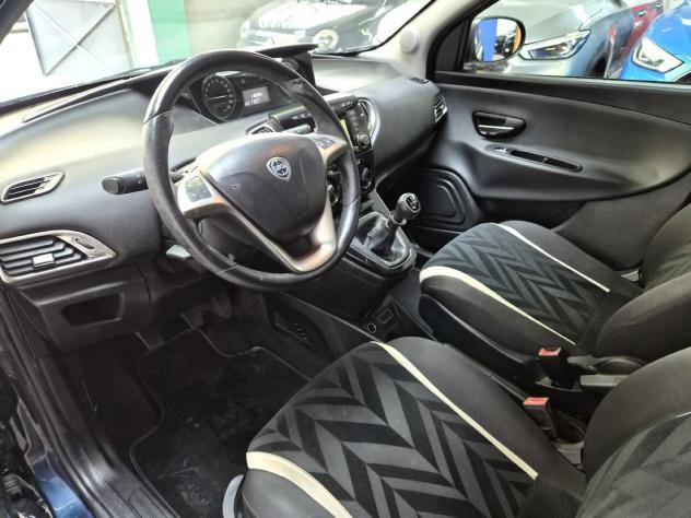 Lancia Ypsilon 1.2 Gold - Foto 9