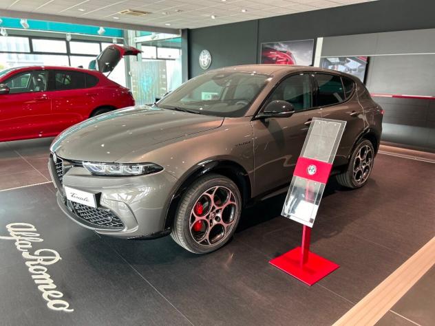 ALFA ROMEO Tonale Tonale 1.3 280 CV PHEV AT6 Q4 Veloce - Foto 2