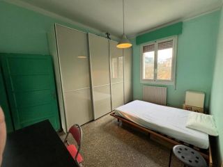 Stanza in appartamento in affitto a Bologna