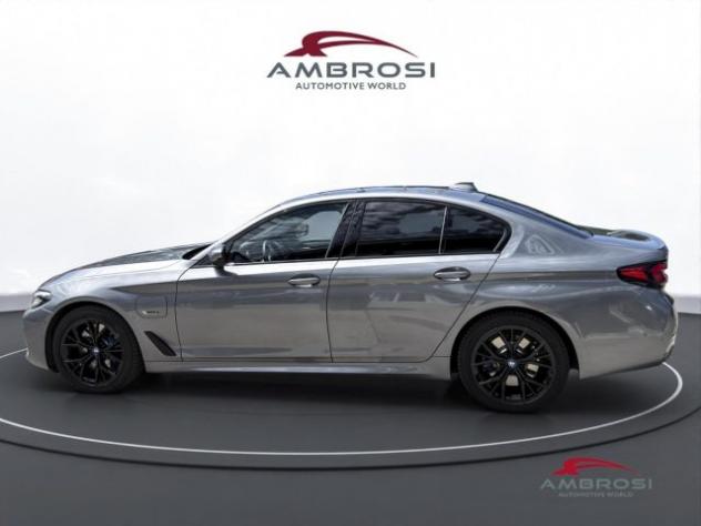 BMW 545 Serie 5 e xDrive M-Sport rif. 23802331 - Foto 6