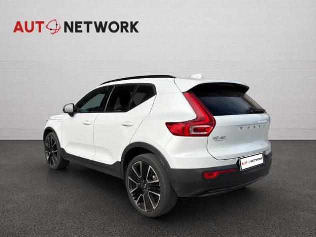 VOLVO XC40 T4 Recharge Plug-in Hybrid Ultimate Dark | Tetto rif. 22901680 - Foto 4