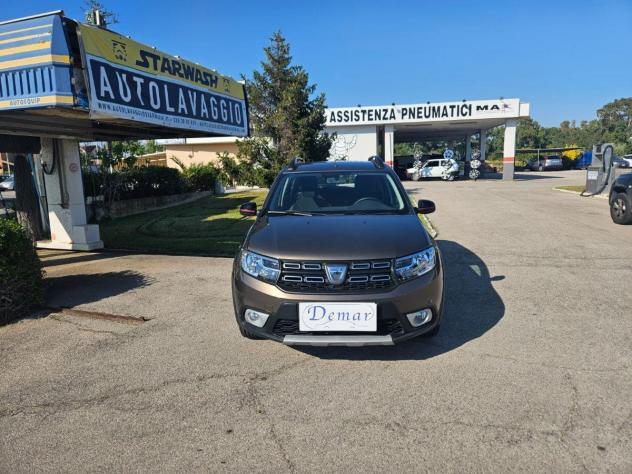 DACIA - Sandero - Stepway 1.5 dCi 90 CV S&S - Foto 3