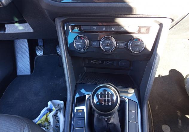 Volkswagen Tiguan 1.6 TDI SCR Sport BlueMotion Technology - Foto 9