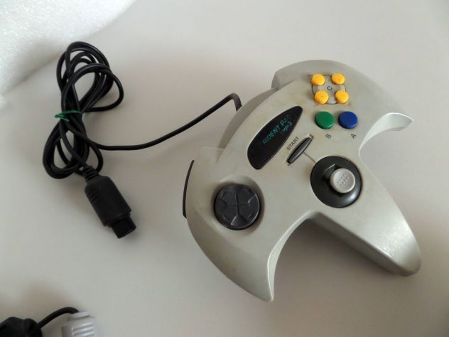 Joypad per Nintendo 64 guasti per ricambi. - Foto 4