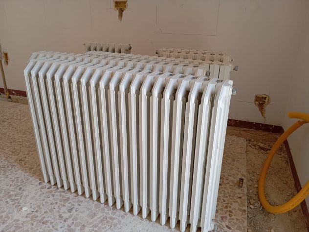 VENDO 6 TERMOSIFONI IN GHISA USATI - MARITTIMA LE - Foto 8