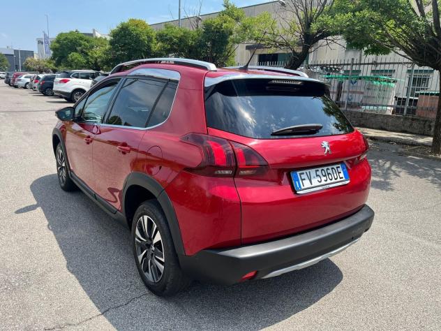 Peugeot 2008 PureTech 82 Allure - Foto 4